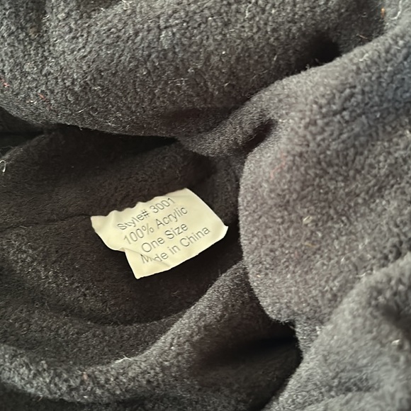 Knit caps - Picture 5 of 6